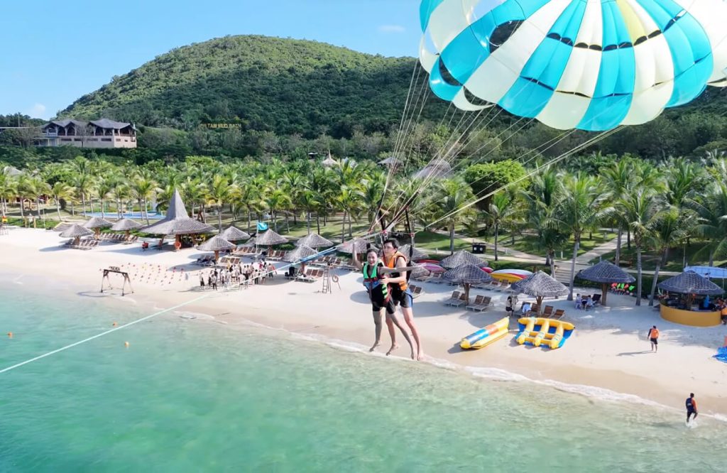 parasailing in nha trang