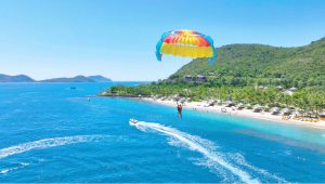 parasailing in nha trang