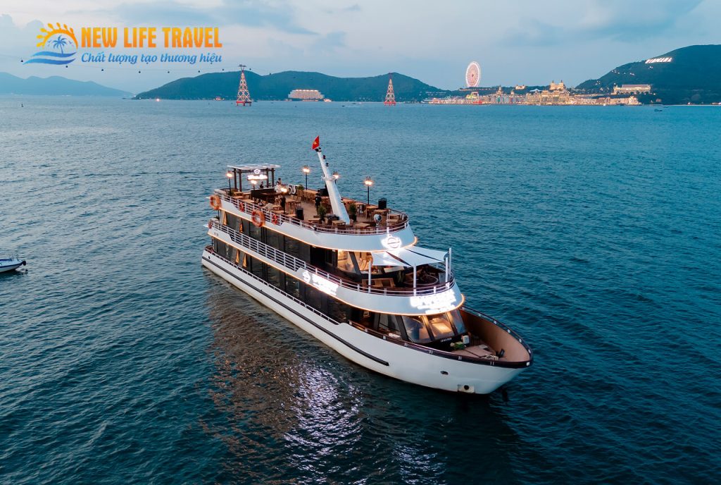 Emperor Cruises 5-Star Nha Trang Bay Day Cruise